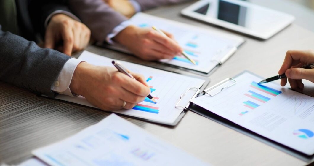 Should You Repay Debt or Save for Retirement? 1